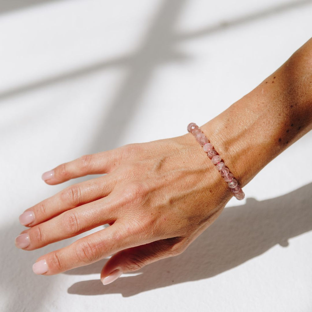 Strawberry Quartz Facetted Button Bracelet